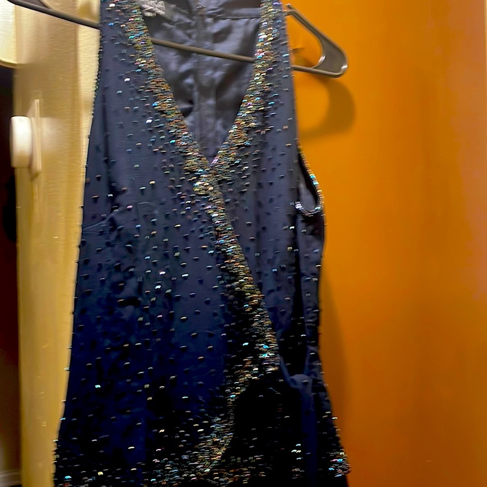 Woman dress for party chiffon and it have hand mad sparkling